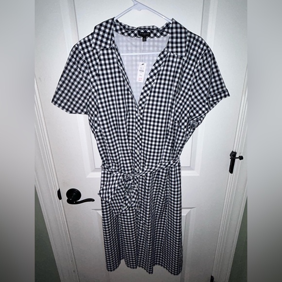 Talbots Dresses & Skirts - NWT Talbots Gingham dress with adjustable tie around waist size 16w